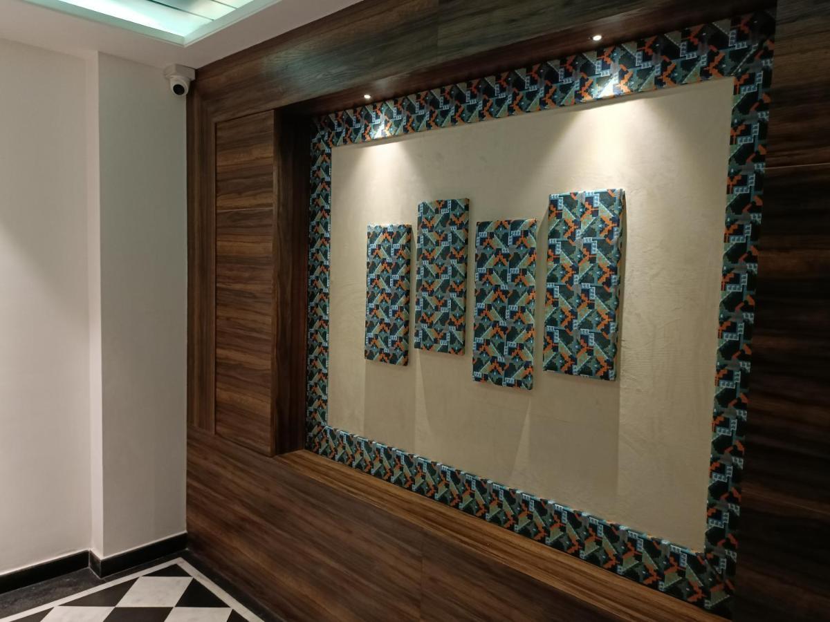 Hotel Vrinda Inn ウダイプル エクステリア 写真